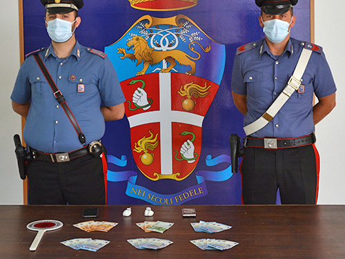 Poggio Moiano: incensurato nascondeva cocaina negli indumenti intimi, arrestato dai Carabineri